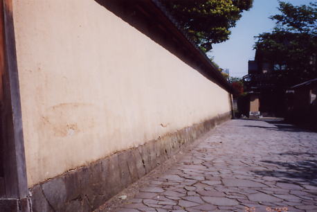 金沢観光(土塀の残る街、金沢)