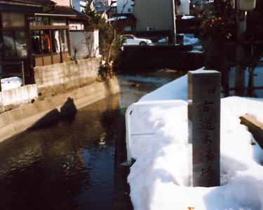 金沢観光(大野庄用水)