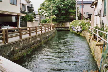 金沢観光(大野庄用水)