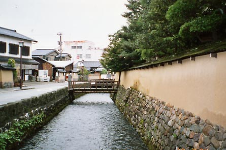 金沢観光(大野庄用水)